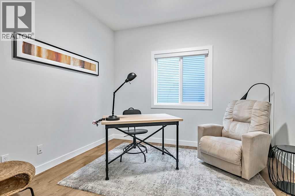 76 Larkspur Bend, Okotoks, Alberta  T1S 4E6 - Photo 4 - A2276714