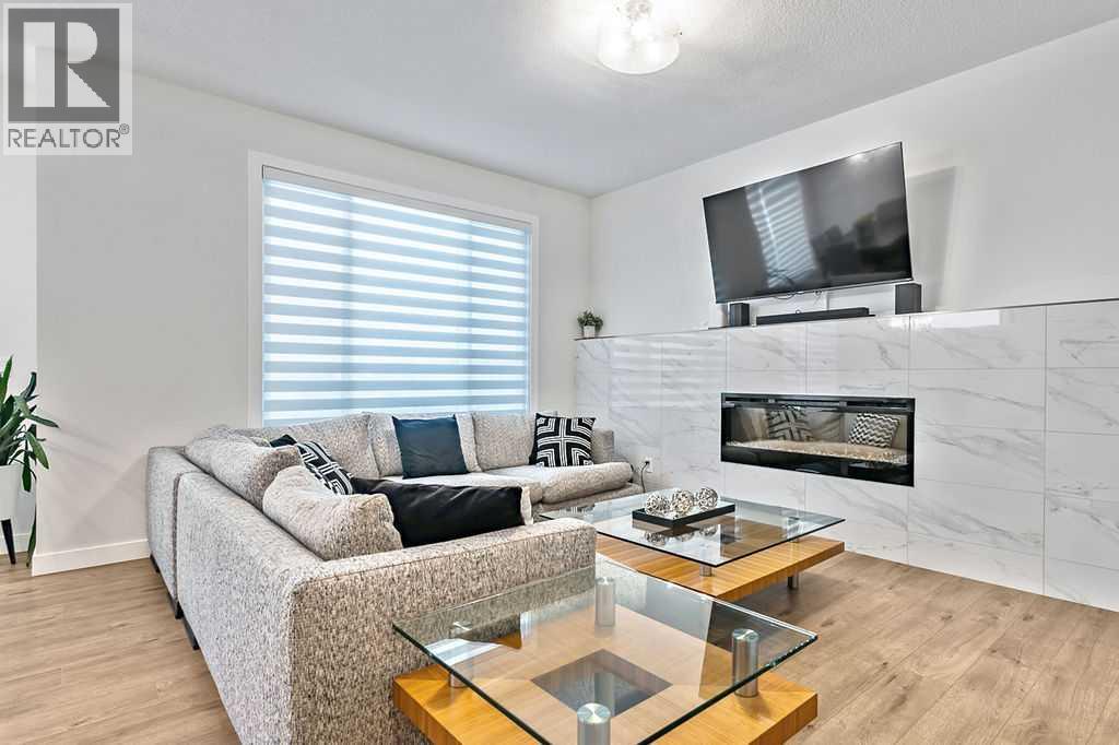 76 Larkspur Bend, Okotoks, Alberta  T1S 4E6 - Photo 11 - A2276714