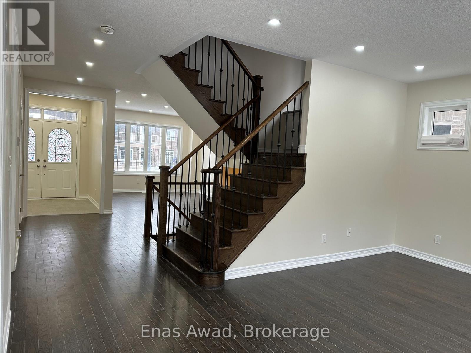 968 Green Street, Innisfil, Ontario  L0L 1W0 - Photo 16 - N12445132