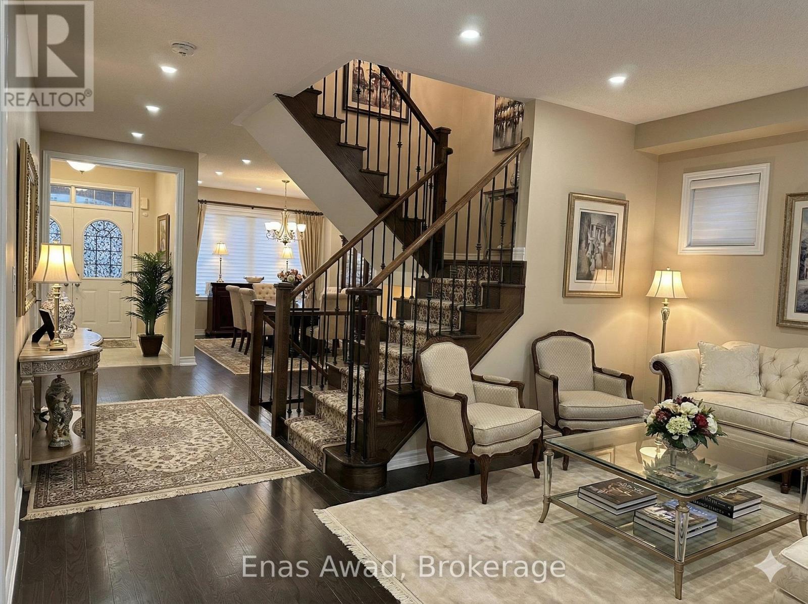 968 Green Street, Innisfil, Ontario  L0L 1W0 - Photo 17 - N12445132