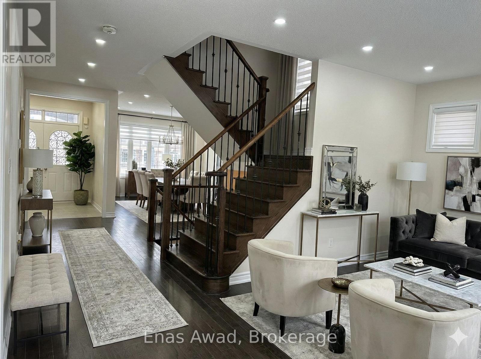 968 Green Street, Innisfil, Ontario  L0L 1W0 - Photo 18 - N12445132