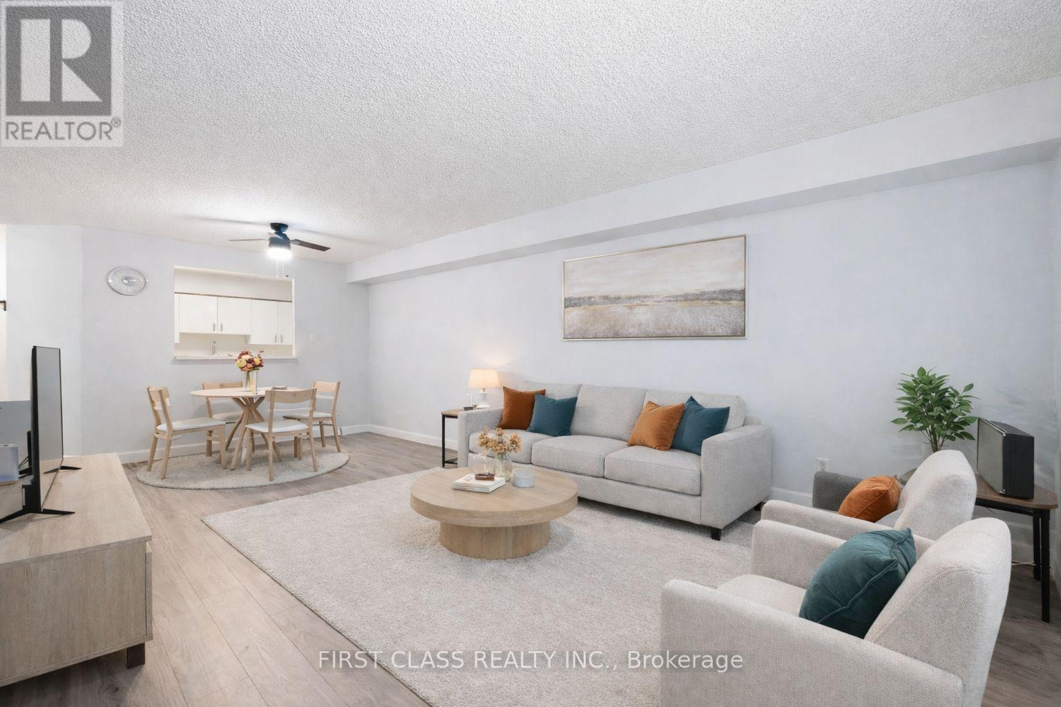 812 - 260 Davis Drive, Newmarket, Ontario  L3Y 7C3 - Photo 9 - N12683460