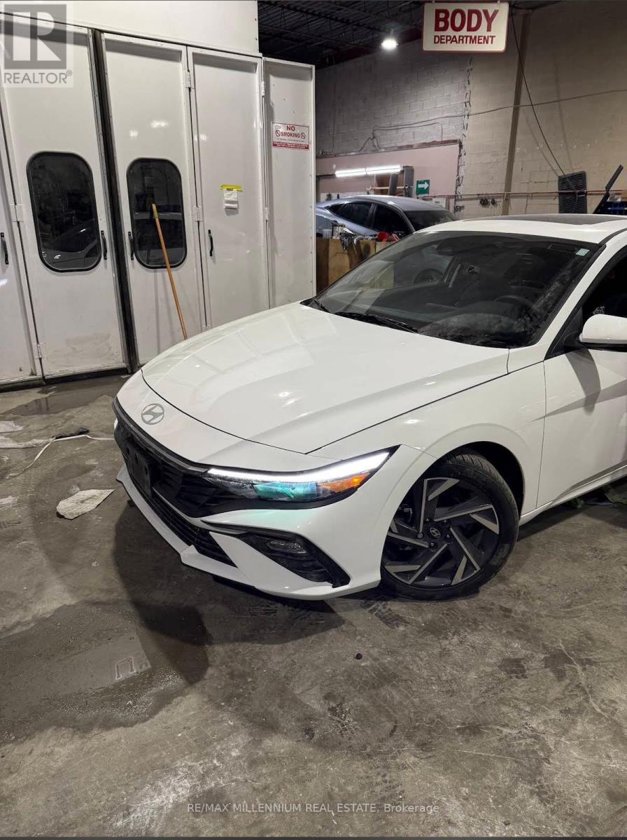 6-9 - 6 Bramsteele Road, Brampton, Ontario  L6W 1B3 - Photo 3 - W12495052