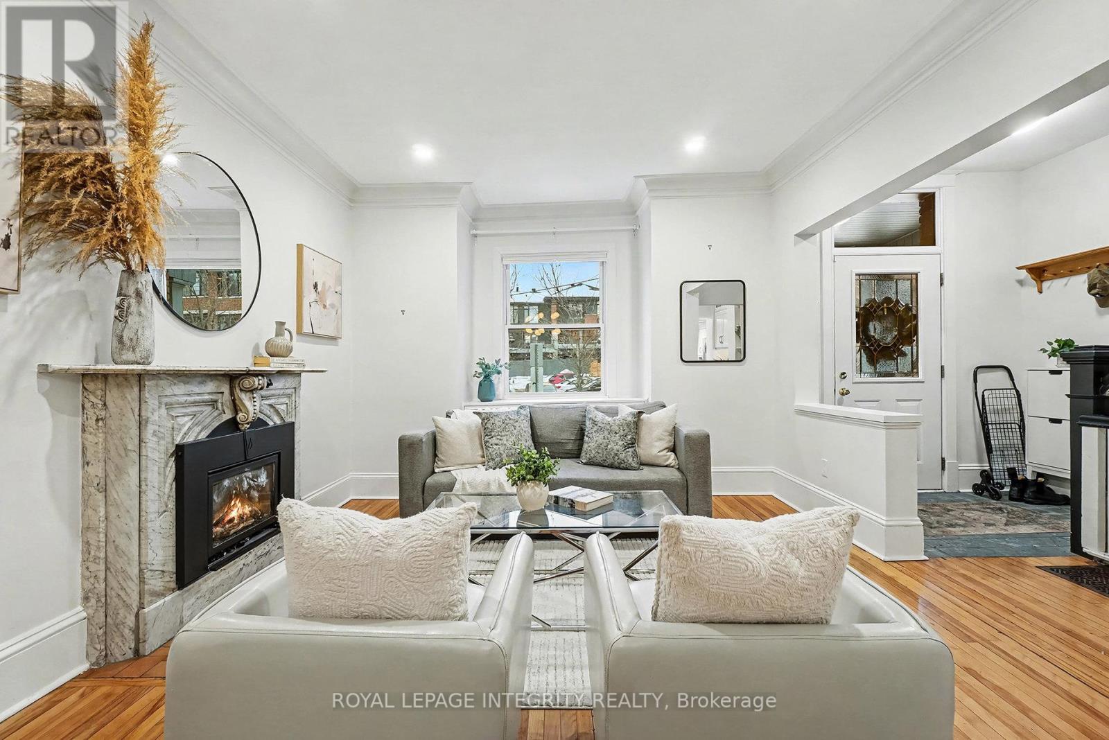 115 Springhurst Avenue, Ottawa, Ontario  K1S 0E3 - Photo 5 - X12677200