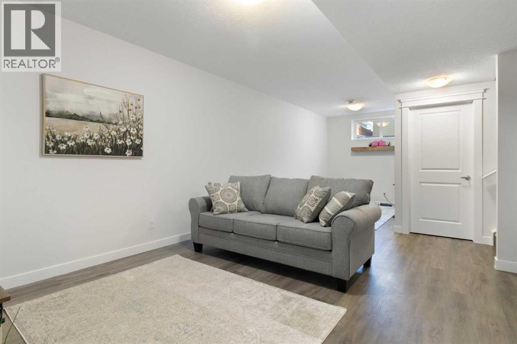 112 Fireside Crescent, Cochrane, Alberta  T4C 2A3 - Photo 31 - A2266771