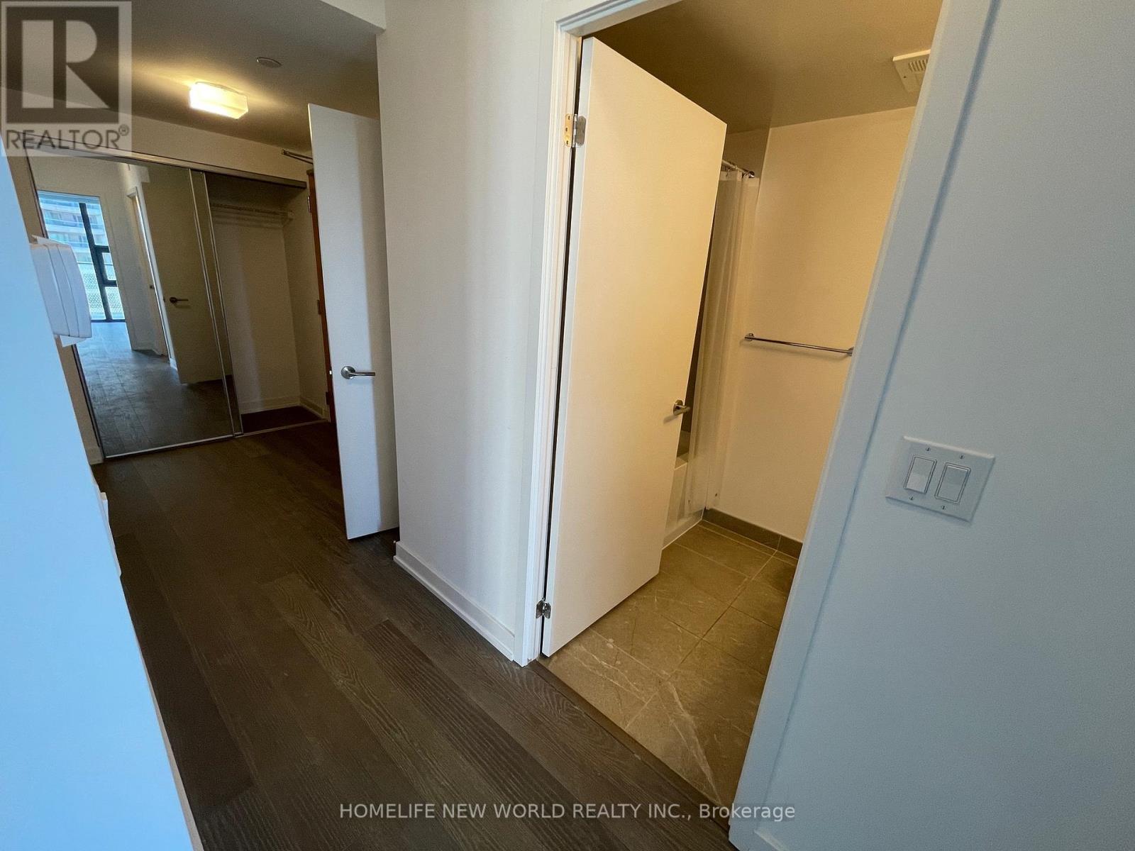 1208 - 11 Wellesley Street W, Toronto, Ontario  M4Y 0G4 - Photo 16 - C12684088