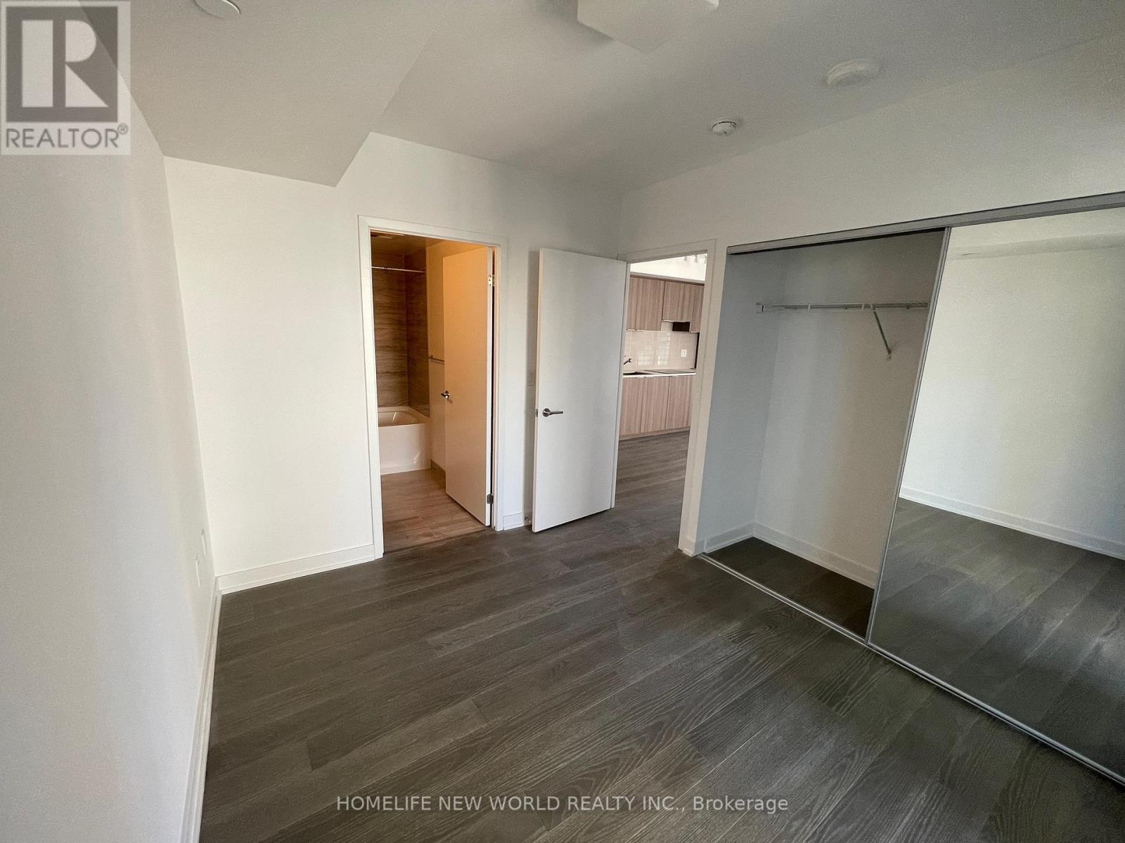 1208 - 11 Wellesley Street W, Toronto, Ontario  M4Y 0G4 - Photo 31 - C12684088