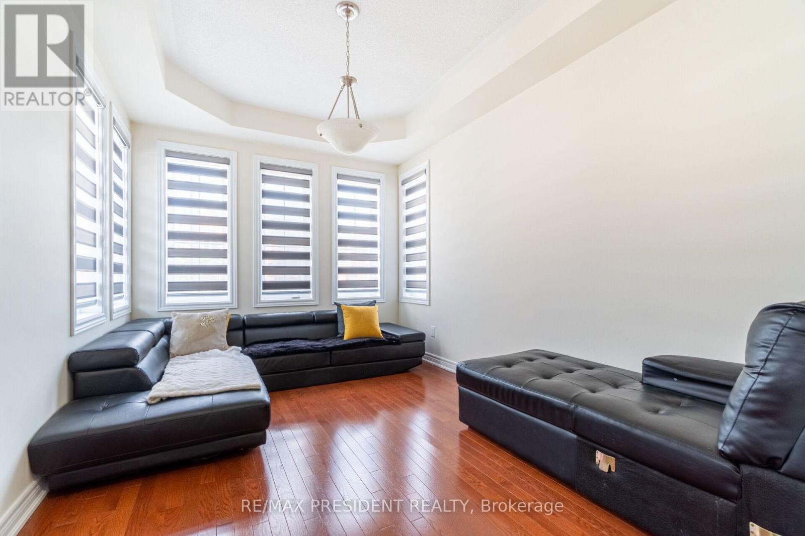 56 Iceland Poppy Trail, Brampton, Ontario  L7A 0M9 - Photo 13 - W12683614