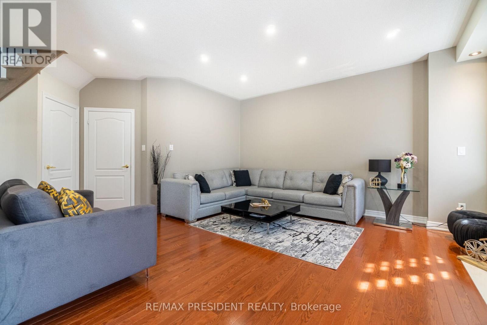 56 Iceland Poppy Trail, Brampton, Ontario  L7A 0M9 - Photo 17 - W12683614