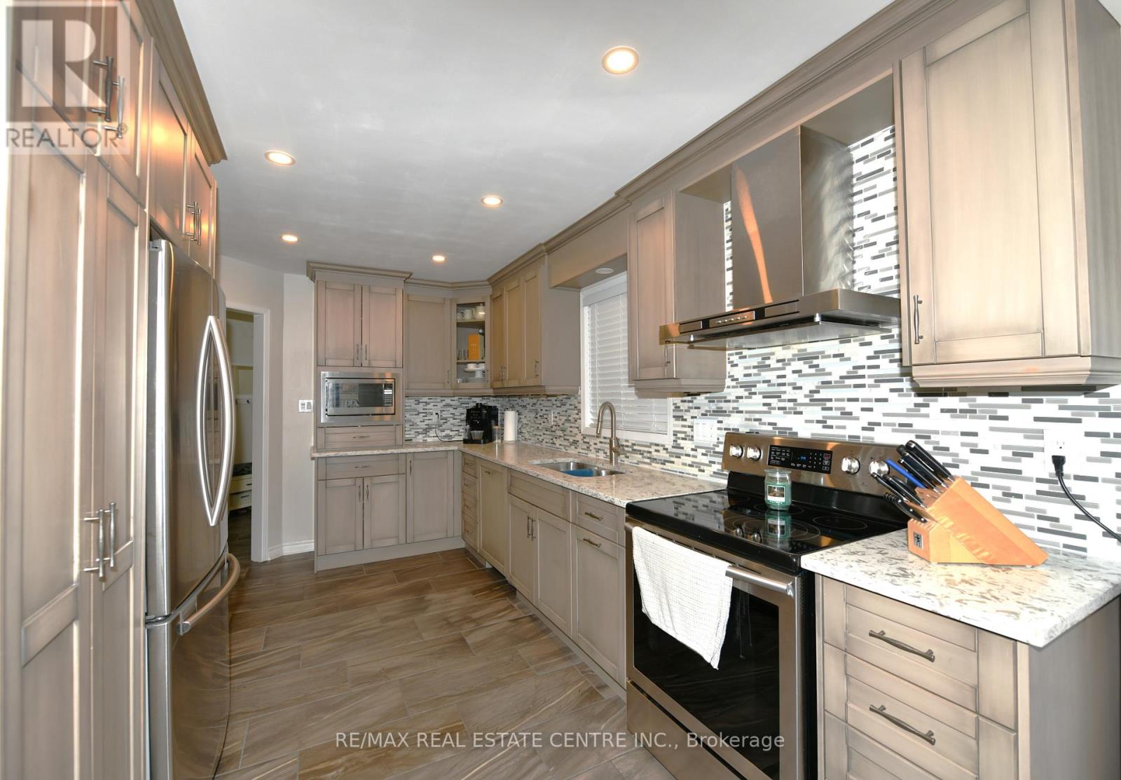 19 Flockhart Road, Cambridge, Ontario  N1P 1G2 - Photo 8 - X12684096