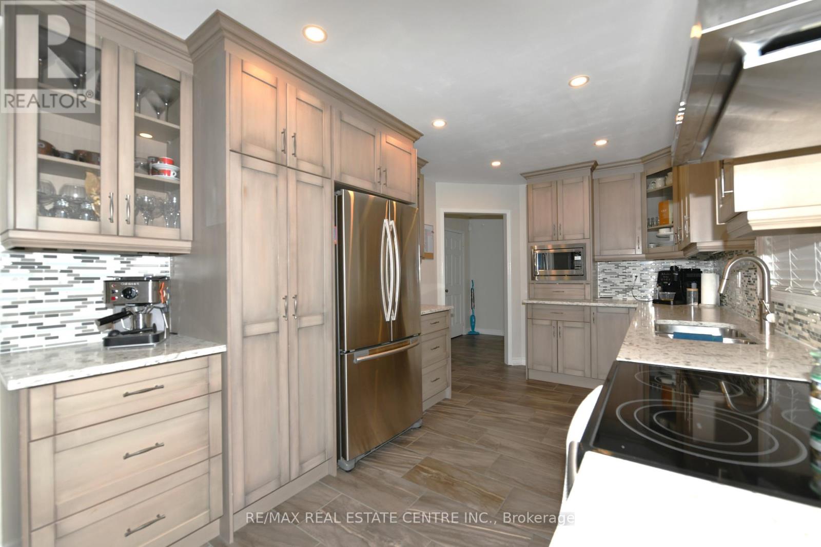 19 Flockhart Road, Cambridge, Ontario  N1P 1G2 - Photo 9 - X12684096