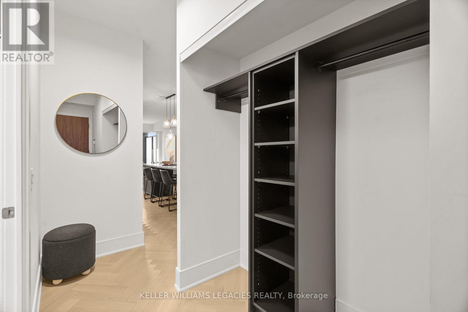 304 - 170 Chiltern Hill Road, Toronto, Ontario  M6C 0A9 - Photo 5 - C12574398