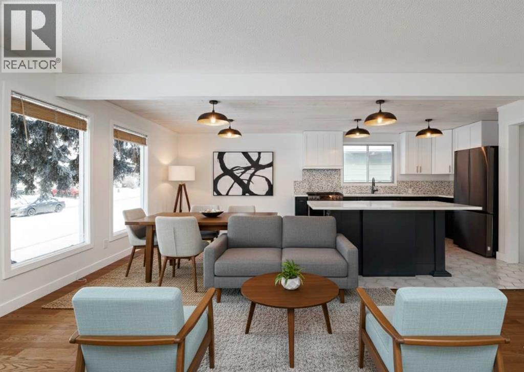 256 Queen Tamara Way Se, Calgary, Alberta  T2J 4E7 - Photo 2 - A2278377