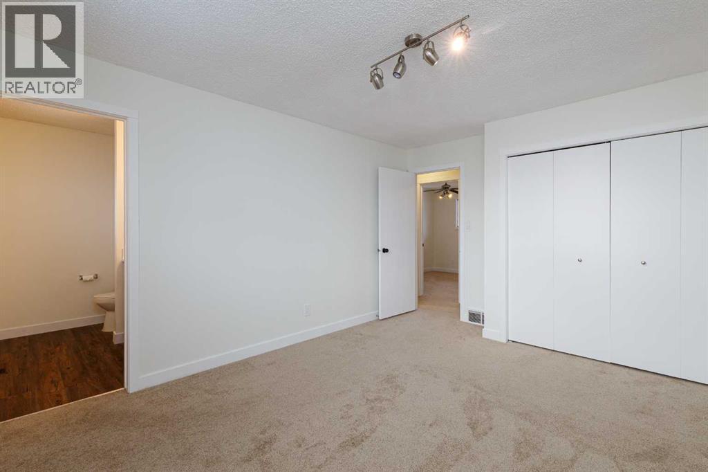 256 Queen Tamara Way Se, Calgary, Alberta  T2J 4E7 - Photo 21 - A2278377