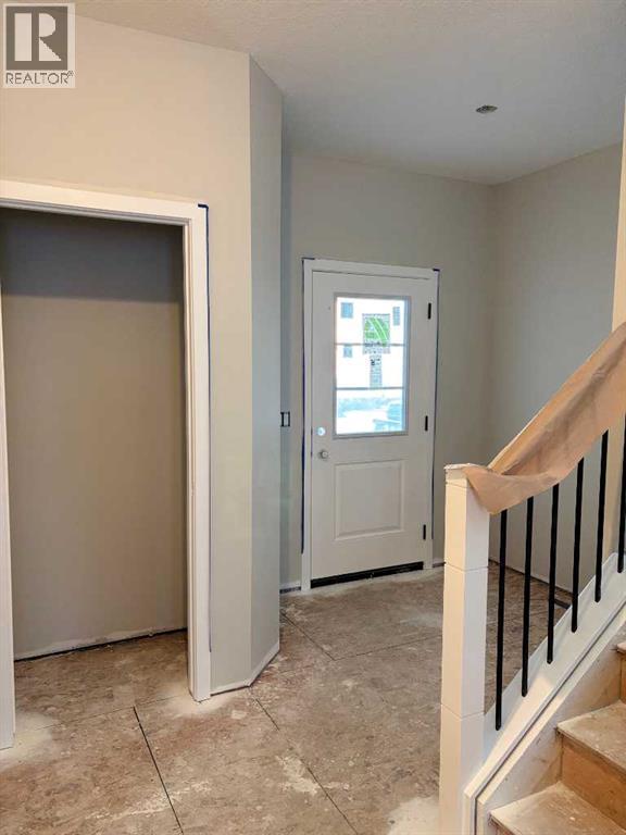 921 Chinook Winds Meadow Sw, Airdrie, Alberta  T4B 0R7 - Photo 2 - A2276943