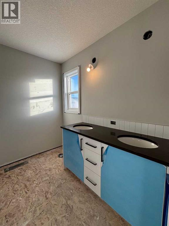 921 Chinook Winds Meadow Sw, Airdrie, Alberta  T4B 0R7 - Photo 22 - A2276943