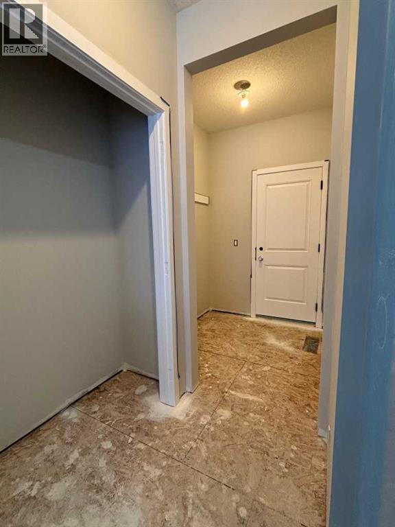 921 Chinook Winds Meadow Sw, Airdrie, Alberta  T4B 0R7 - Photo 9 - A2276943