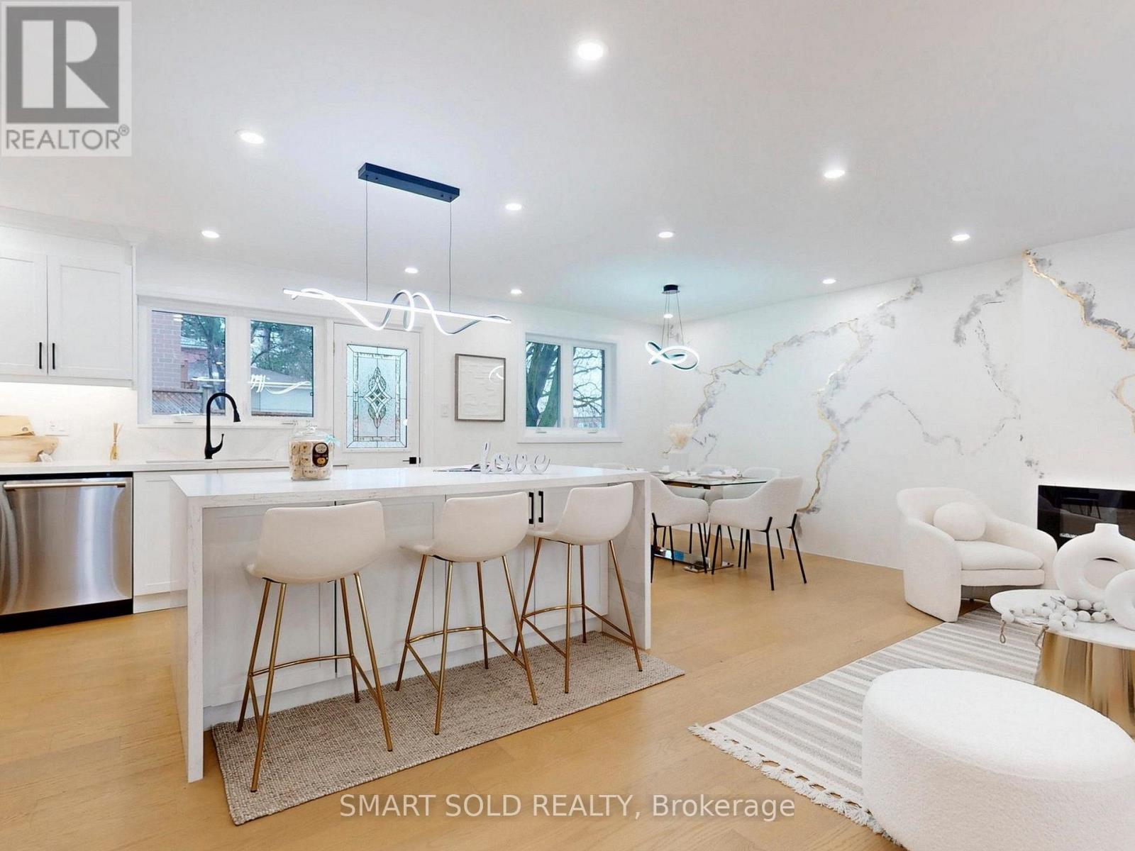 38 Cresthaven Drive, Toronto, Ontario M2H 1M1 - Photo 6 - C12679224