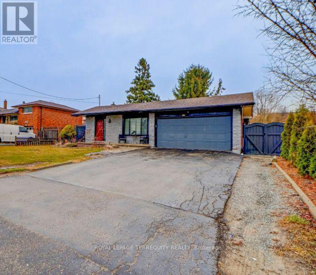 109 THICKSON ROAD S, Whitby, Ontario