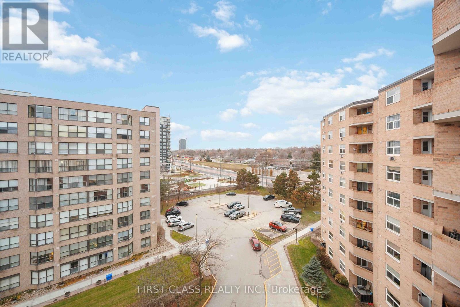 812 - 260 Davis Drive, Newmarket, Ontario  L3Y 7C3 - Photo 29 - N12683460