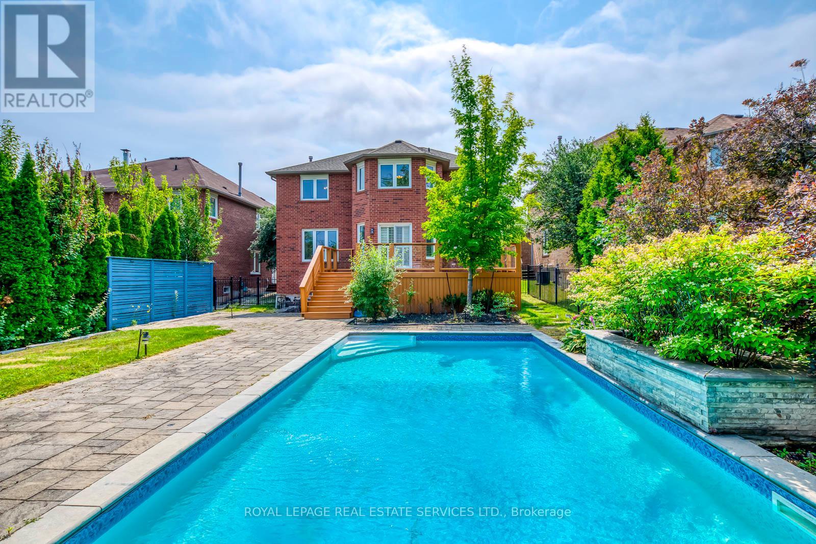 1387 Bayshire Drive, Oakville, Ontario  L6H 6E7 - Photo 49 - W12675256