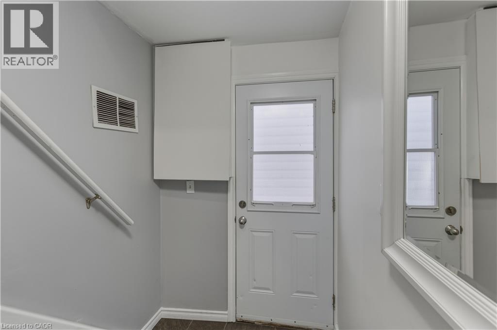 9 Hope Avenue, Hamilton, Ontario  L8H 2E1 - Photo 23 - 40785829