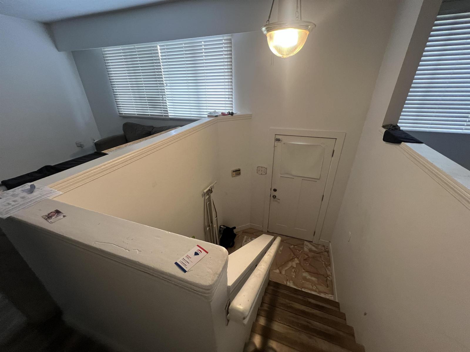 13421 87a Avenue, Surrey, British Columbia  V3W 6B7 - Photo 8 - R3078005