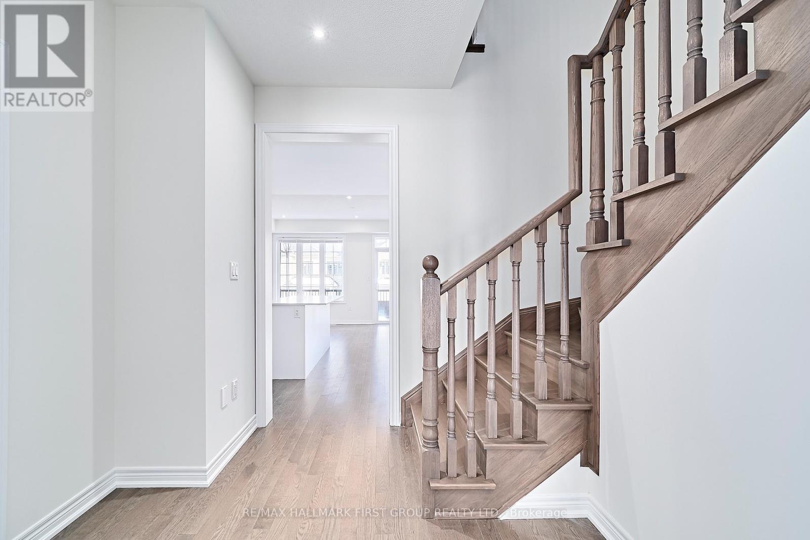 2945 Starlight Drive, Pickering, Ontario  L1V 2P8 - Photo 7 - E12684146