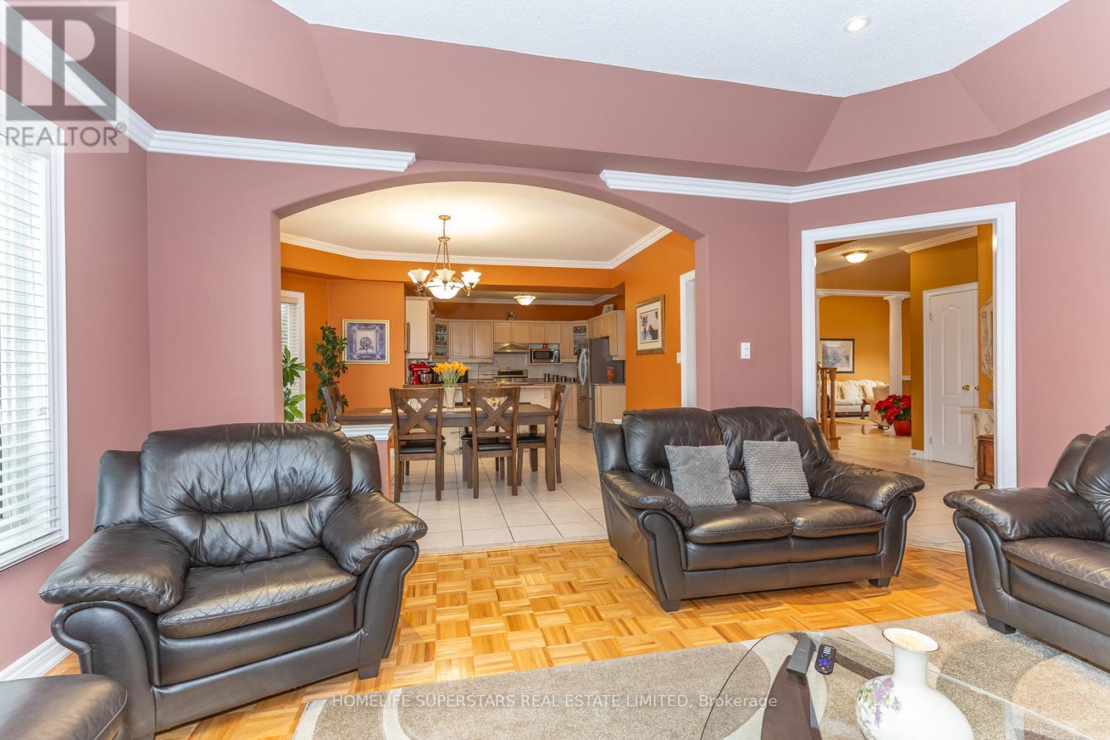 156 Novaview Crescent, Vaughan, Ontario  L4L 9L8 - Photo 16 - N12684156