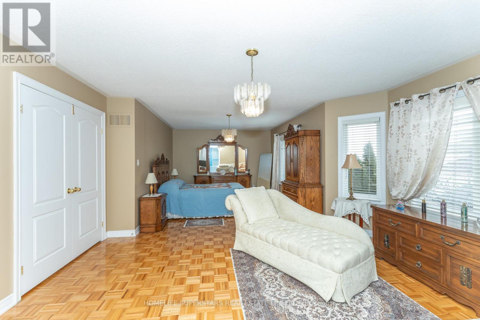 156 Novaview Crescent, Vaughan, Ontario  L4L 9L8 - Photo 23 - N12684156