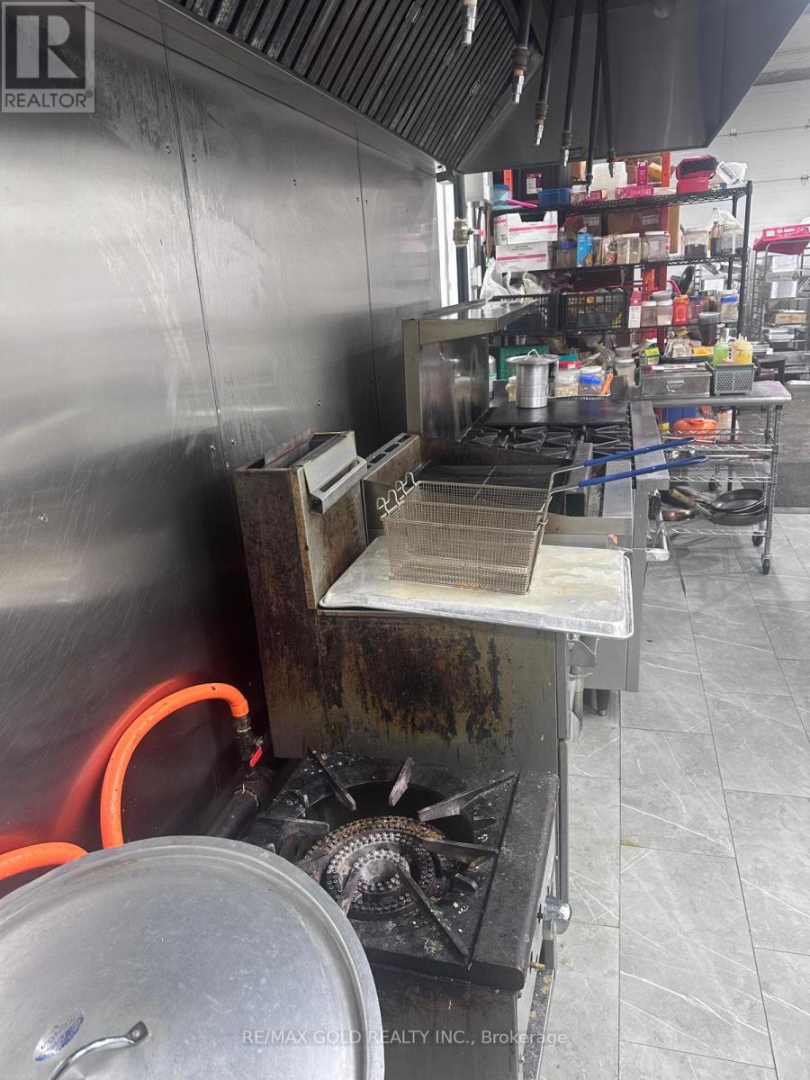 2 - 25 Saunders Road, Barrie (0 East), Ontario L4N 9A7 - Photo 4 - S12684138