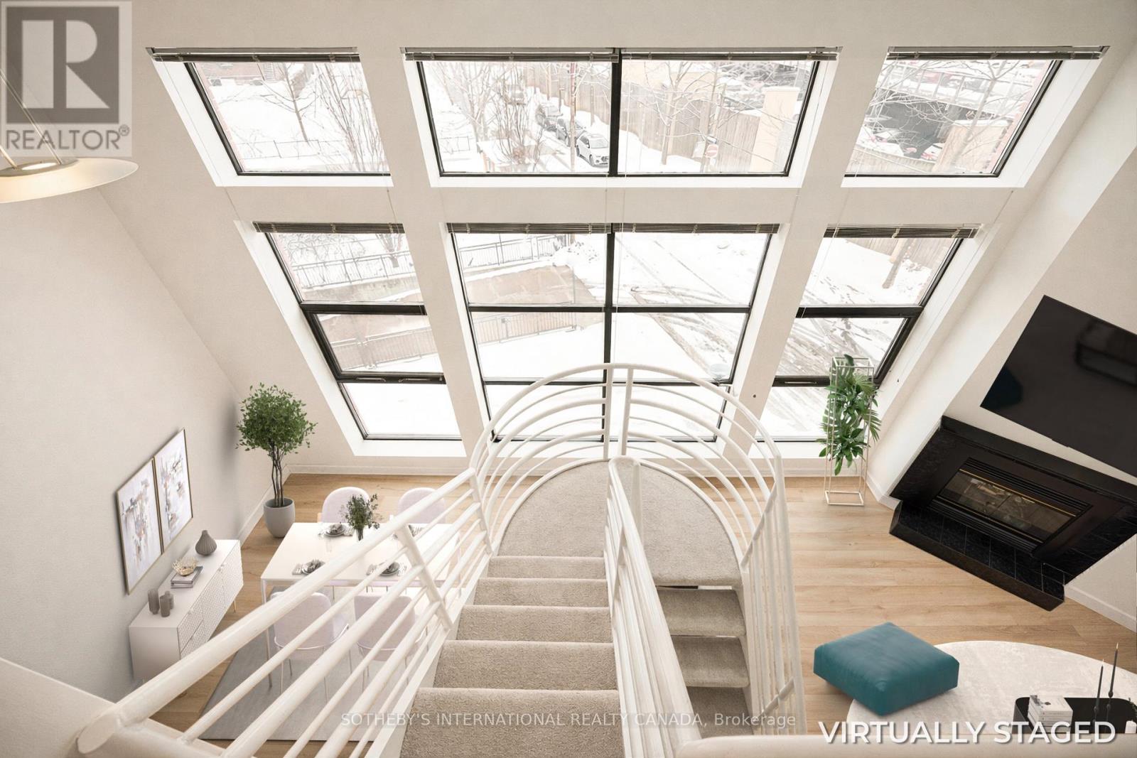 202 - 393 King Street E, Toronto, Ontario  M5A 1L3 - Photo 3 - C12678962