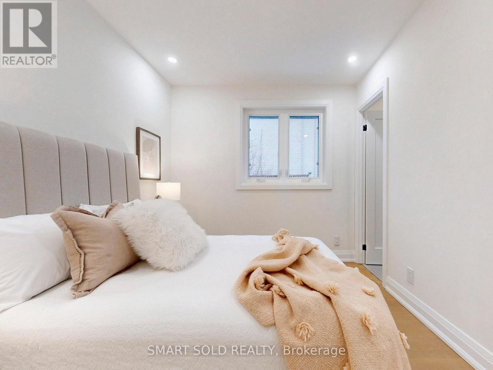 38 Cresthaven Drive, Toronto, Ontario M2H 1M1 - Photo 15 - C12679224