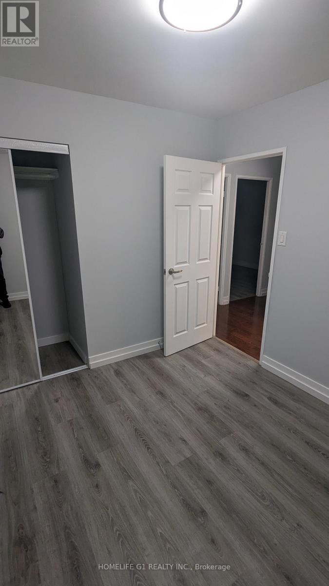 78 Griselda Crescent, Brampton, Ontario  L6S 1M3 - Photo 3 - W12684126