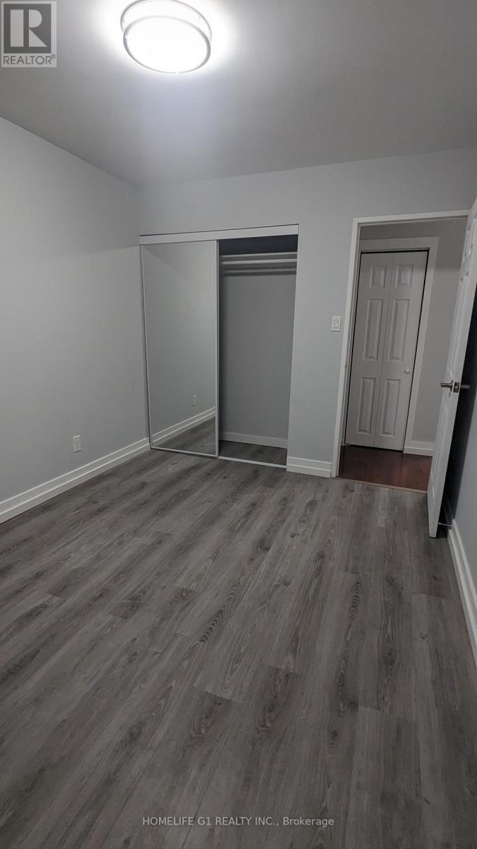 78 Griselda Crescent, Brampton, Ontario  L6S 1M3 - Photo 5 - W12684126