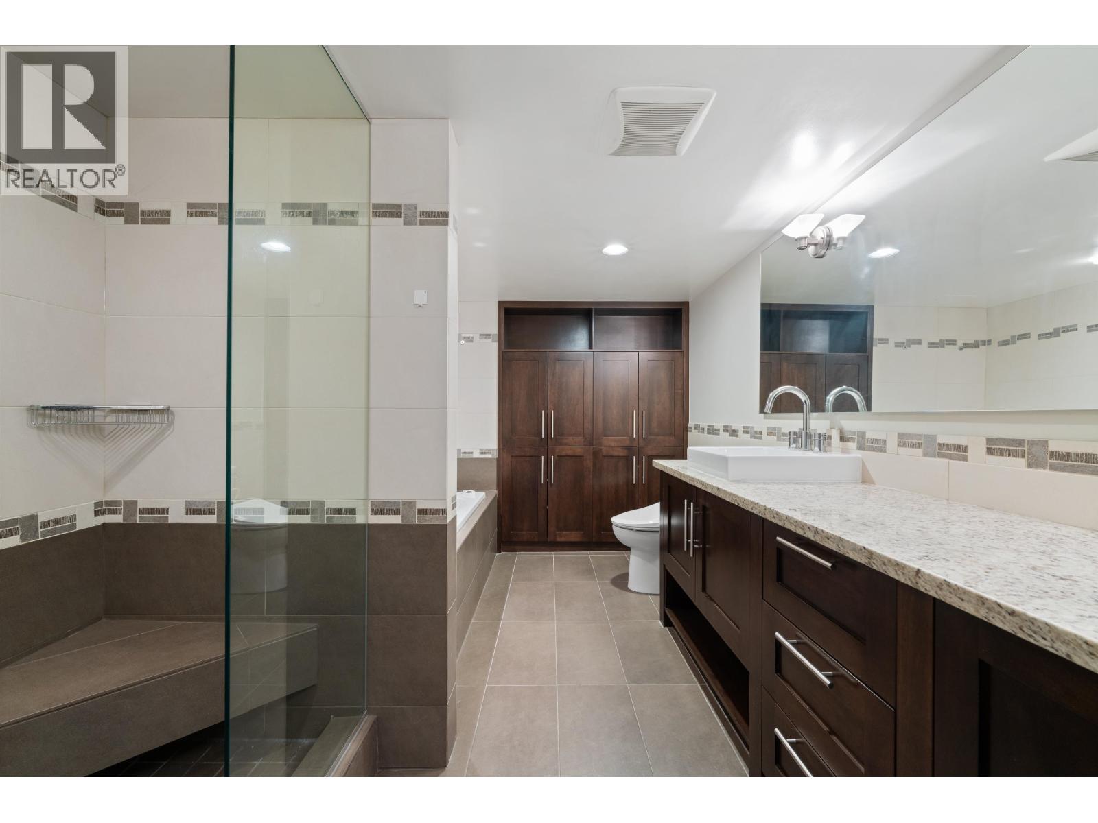 2303 1415 W Georgia Street, Vancouver, British Columbia  V6G 3C8 - Photo 24 - R3077888