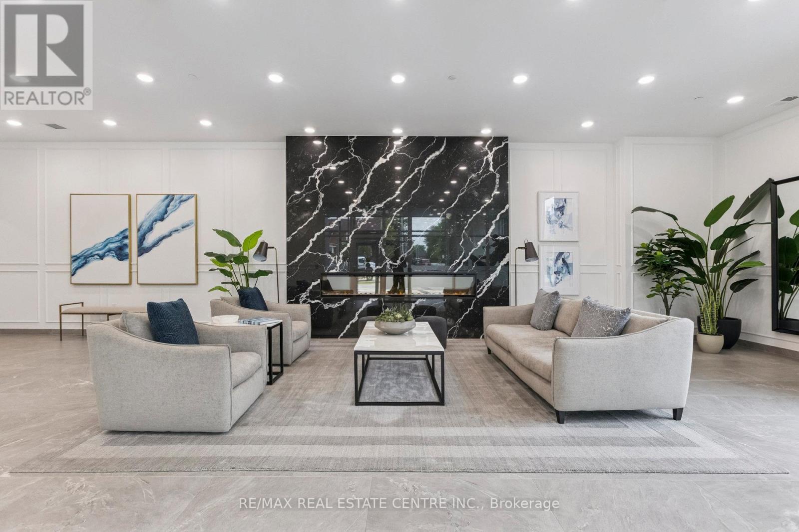 602 - 71 Wyndham Street, Guelph, Ontario  N1E 5R3 - Photo 3 - X12684122