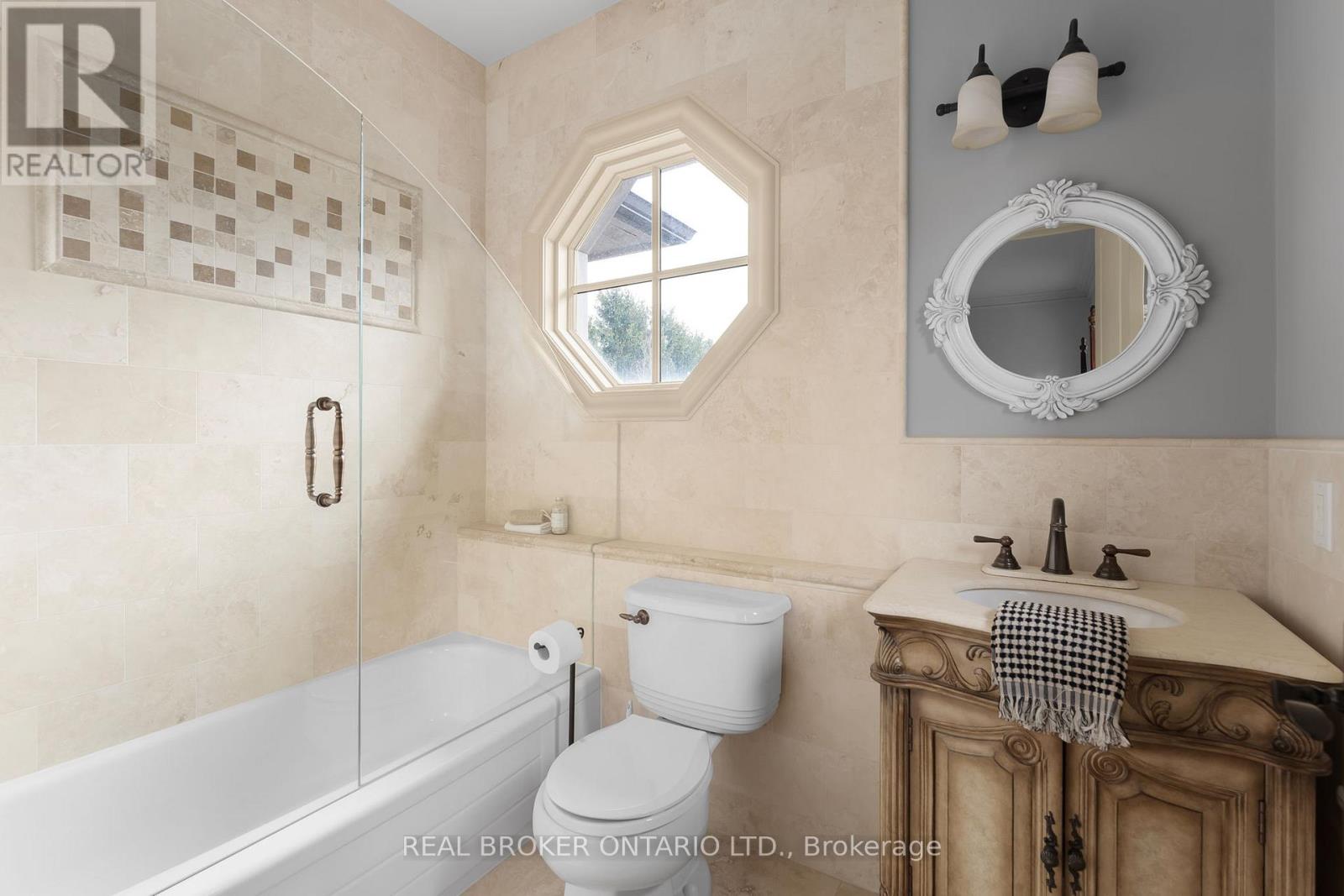 5545 Blezard Drive, Lincoln, Ontario  L3J 1R1 - Photo 33 - X12684140