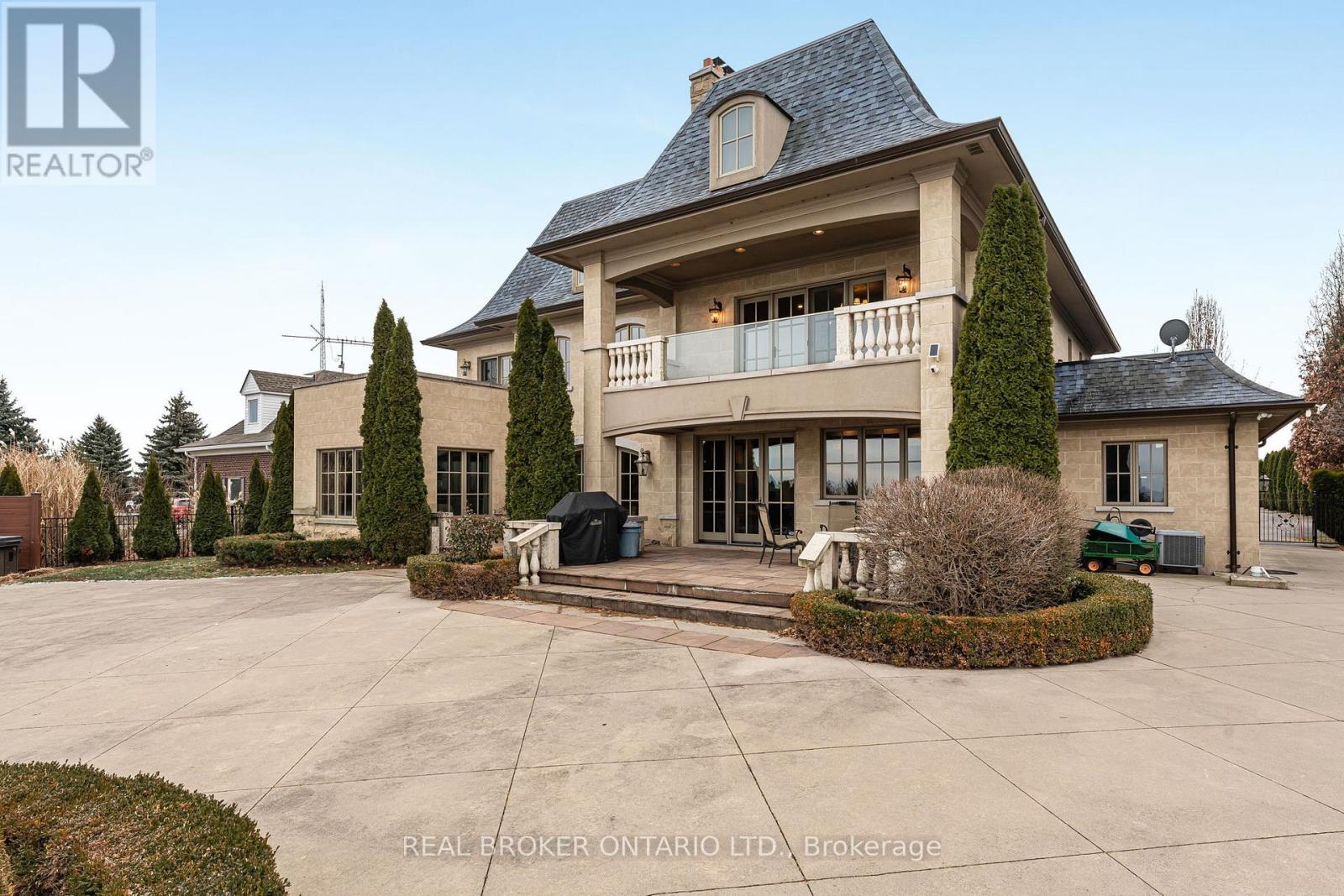 5545 Blezard Drive, Lincoln, Ontario  L3J 1R1 - Photo 45 - X12684140