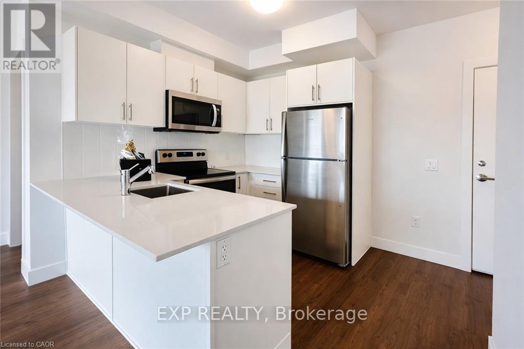414 - 1000 Lackner Place, Kitchener, Ontario  N2A 0L4 - Photo 4 - X12684144