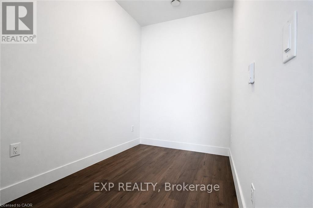 414 - 1000 Lackner Place, Kitchener, Ontario  N2A 0L4 - Photo 8 - X12684144