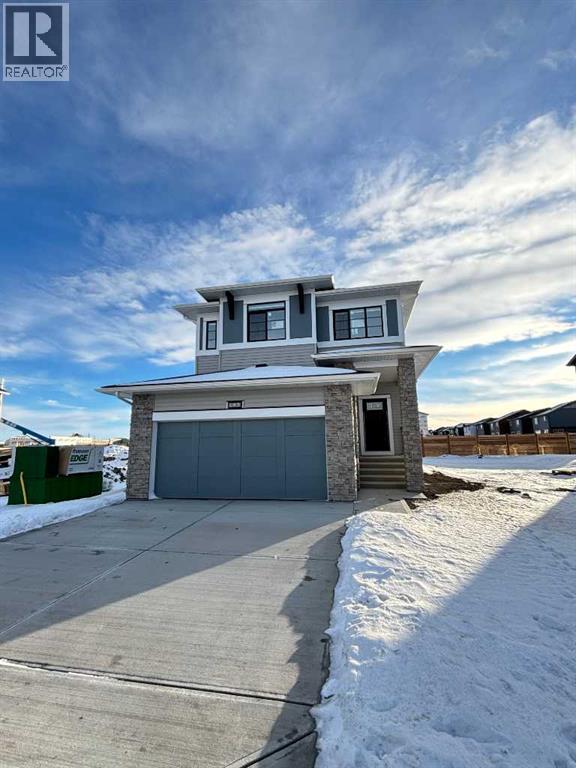 195 Chinook Winds Manor SW, Airdrie, Alberta