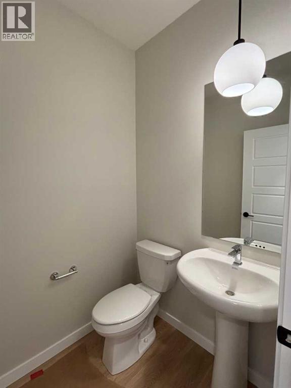 195 Chinook Winds Manor Sw, Airdrie, Alberta  T4B 5R1 - Photo 5 - A2276942