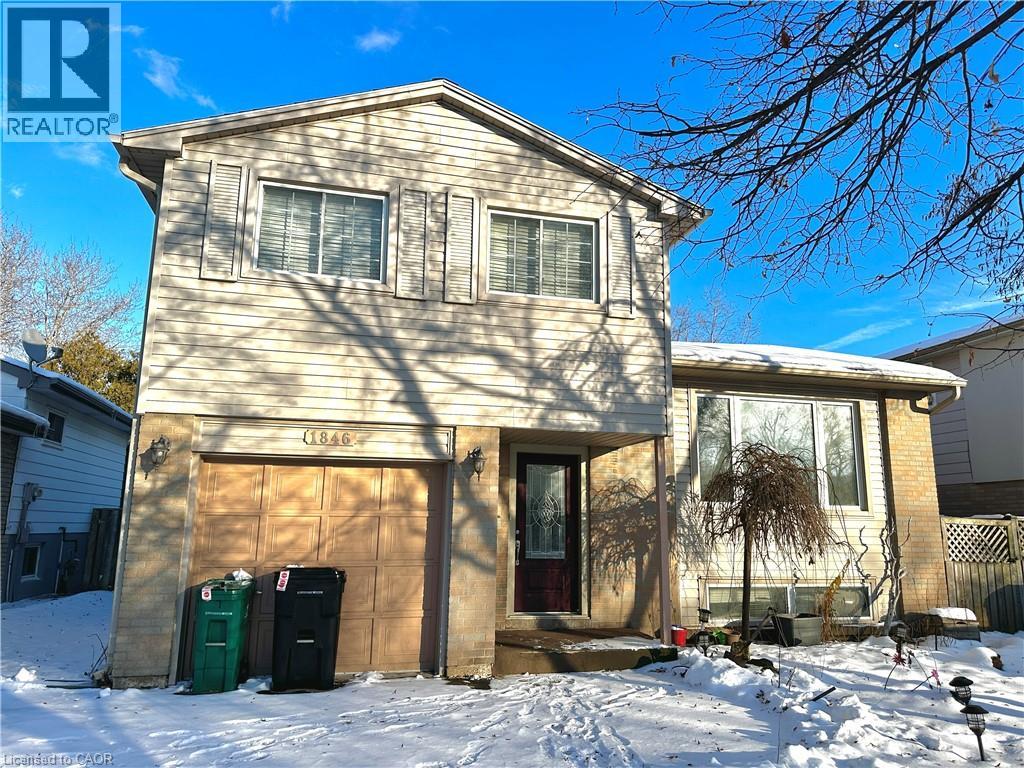 1846 Briarwood Drive, Cambridge, Ontario  N3H 5A7 - Photo 2 - 40797554
