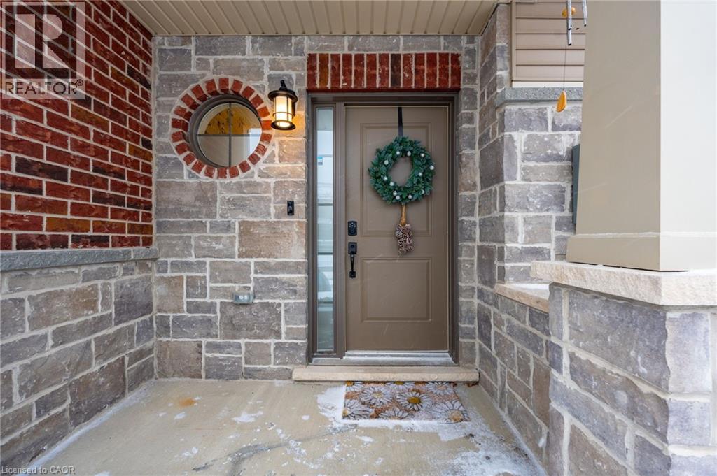 77 DENNIS Drive, Smithville, Ontario