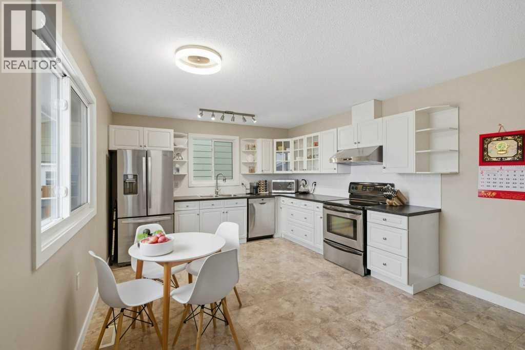 2708 Doverbrook Road Se, Calgary, Alberta  T2B 2L5 - Photo 5 - A2276678