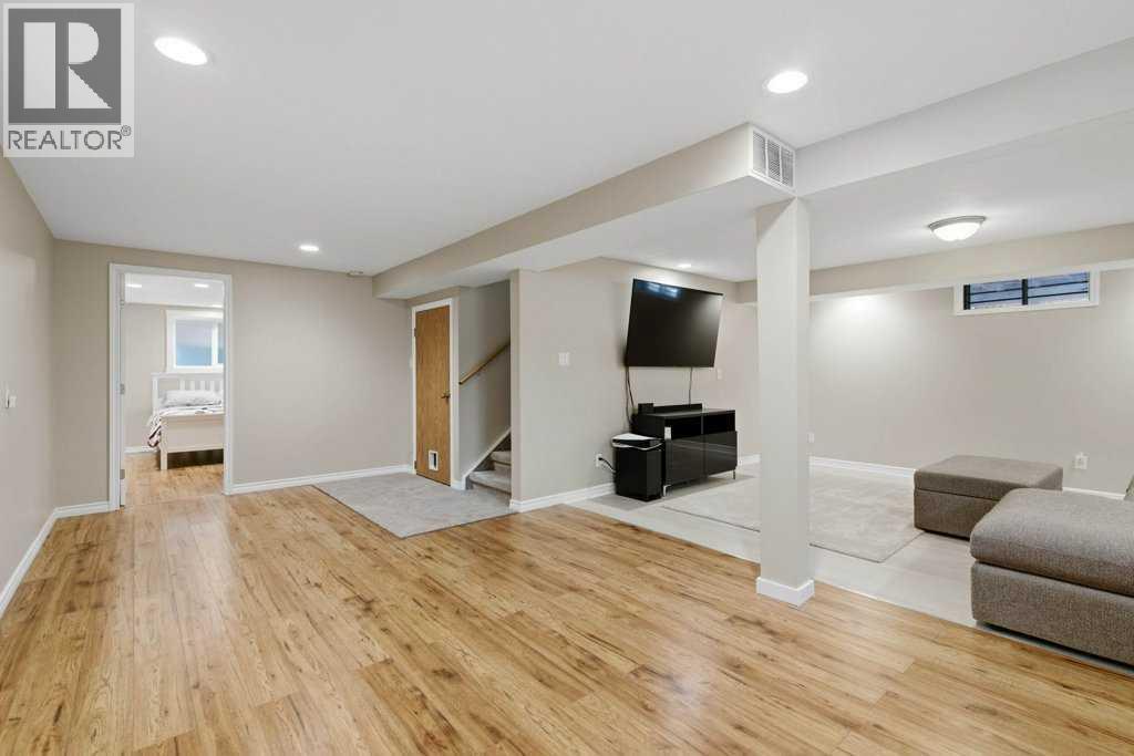 2708 Doverbrook Road Se, Calgary, Alberta  T2B 2L5 - Photo 24 - A2276678