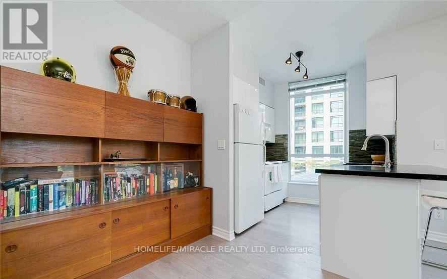 203 - 219 Fort York Boulevard, Toronto, Ontario  M5V 1B1 - Photo 18 - C12684076