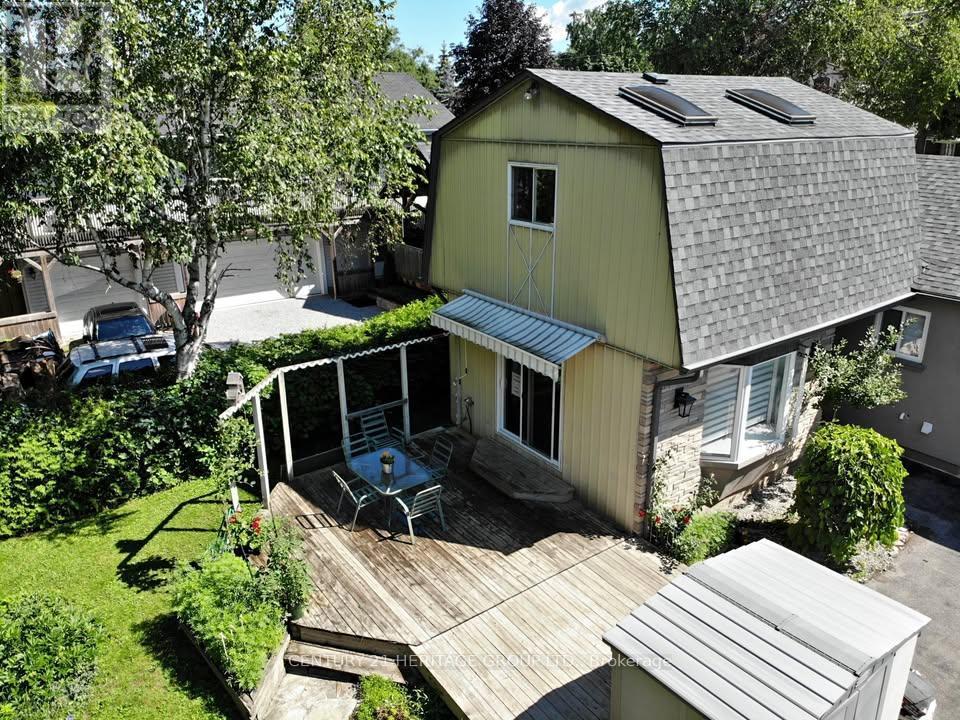 BACK UNIT - 30 HOWARD DRIVE, Newmarket, Ontario