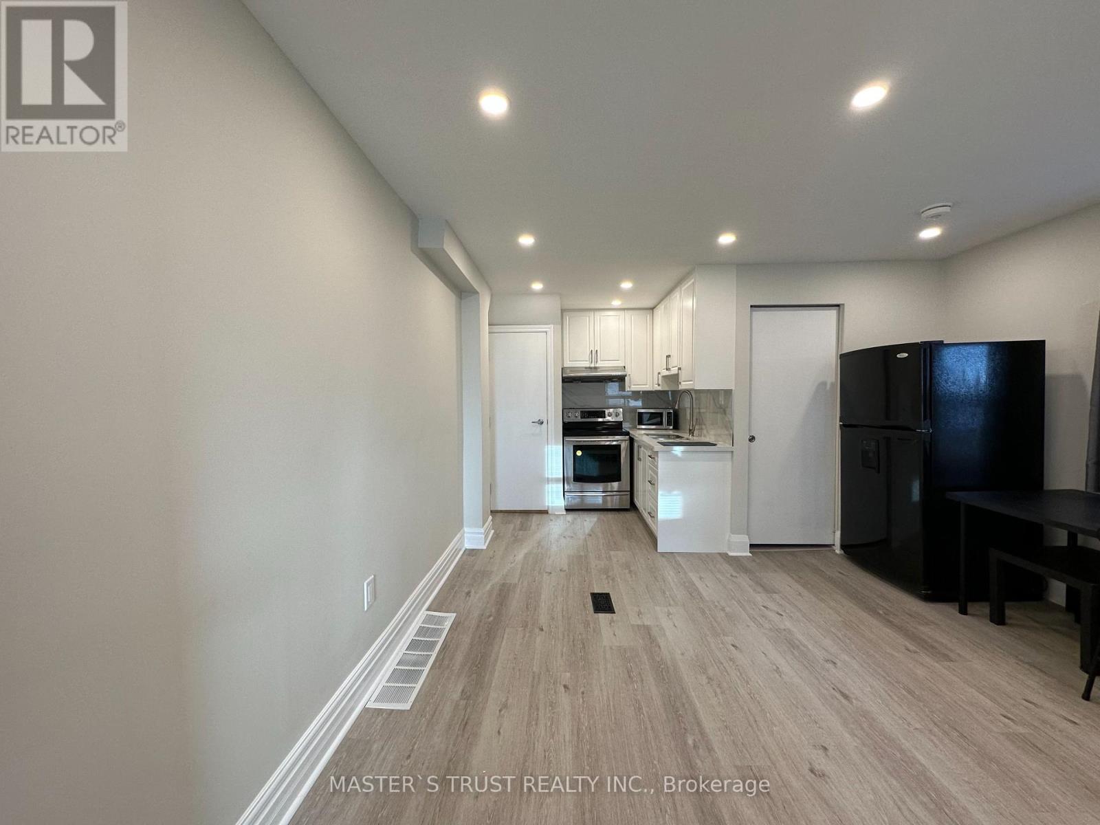 Main - 151 Dynevor Road, Toronto, Ontario  M6E 3X5 - Photo 2 - W12684166